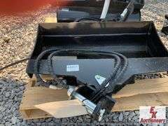 UNUSED TPM MINI EXCAVATOR 30" HYD TILT BUCKET