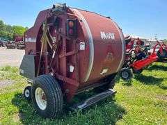 M & W 4500 ROUND BALER