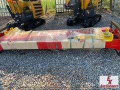 UNUSED 2 POST CAR LIFT