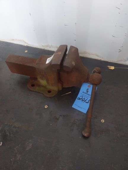 REED BENCH VISE