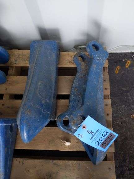 QTY (2) HENSLEY 8E212848 HX BUCKET TEETH