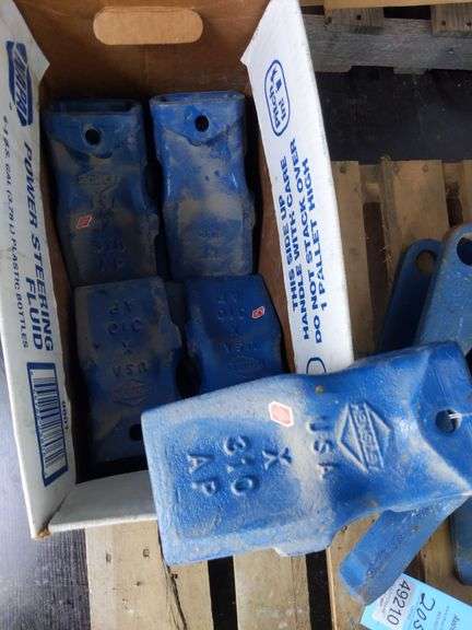 QTY (9) HENSLEY X310-AP BUCKET TEETH