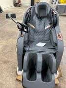 UNUSED IRMC MASSAGE CHAIR