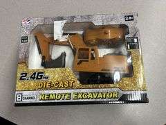 UNUSED DIE CAST REMOTE CONTROL EXCAVATOR