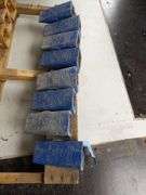 QTY (8) HENSLEY USA 1U3351 BUCKET TEETH