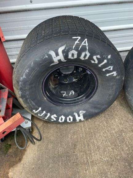 (2) HOOSIER 105-16.0-15 DIRT SLICKS WITH RIMS