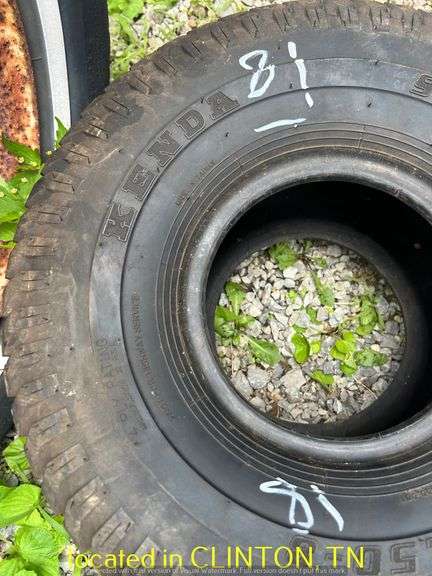 (1) KENDA SUPER TURF 20X10.50-8 TIRE