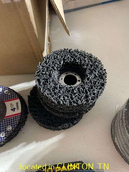 ASSORTED ANGLE GRINDER DISC
