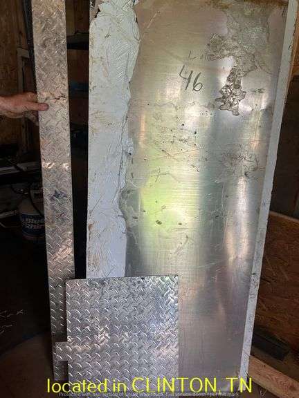 (2) 25.5"X60" STAINLESS STEEL SHEET METAL WITH MISC ALUMINUM TREAD PLATE PIECES
