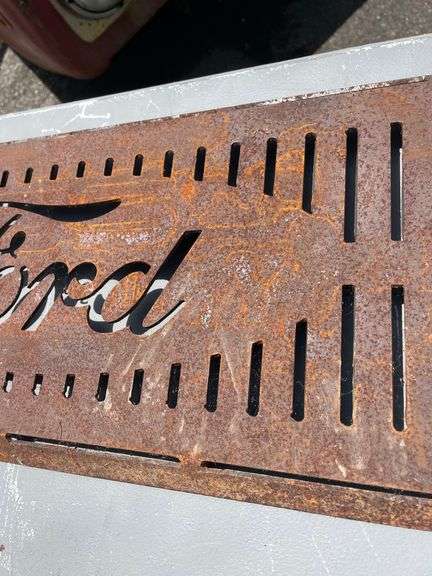 STEEL CUTOUT F350  24"X11"