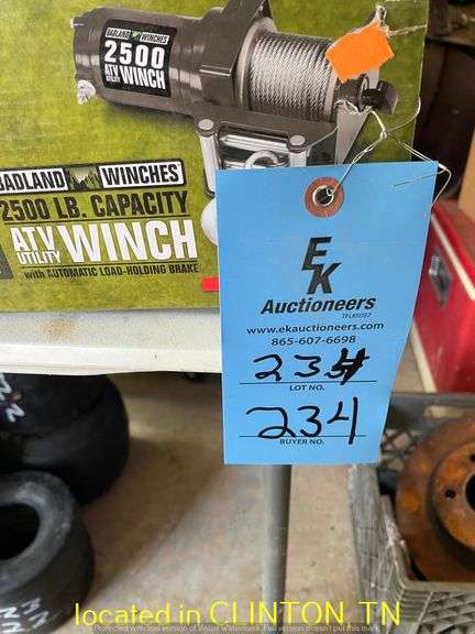 BAD LAND ATV 2500LB WINCH WITH MOUNTING PLATE & REMOTE
