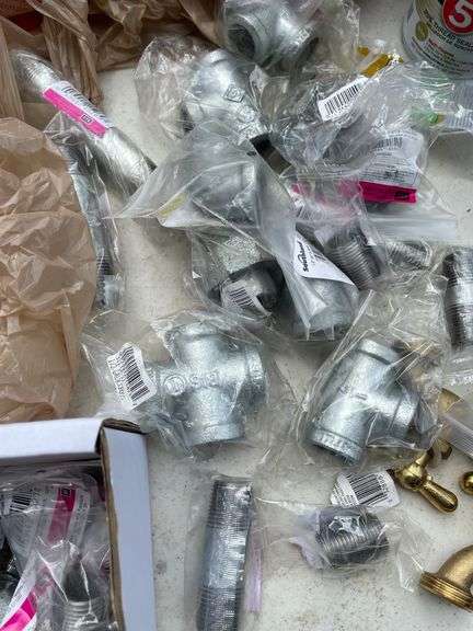 1/2" PLUMBING FITTINGS