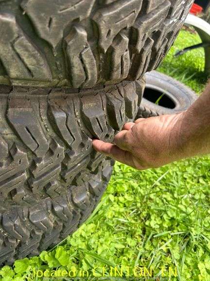 (4) ACCEIERA MT01 LT235/75-R15 USED TIRES