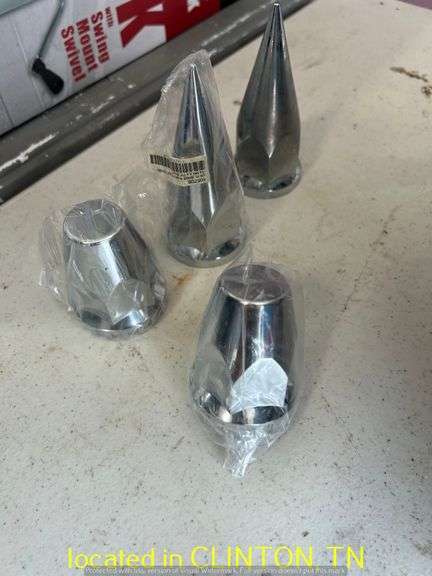 LUG NUT COVERS