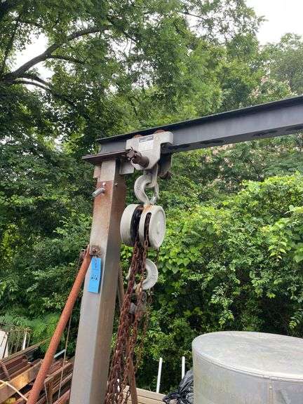 Pittsburgh overhead hoist