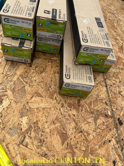 (7) UNUSED COMMERCIAL ELECTRIC 3' LED SHOP LIGHTS