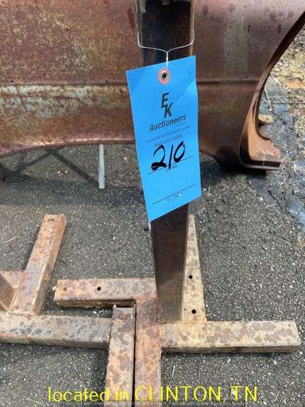 (QTY4) BODY OR FRAME STANDS