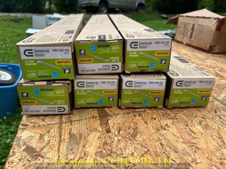 (7) UNUSED COMMERCIAL ELECTRIC 3' LED SHOP LIGHTS