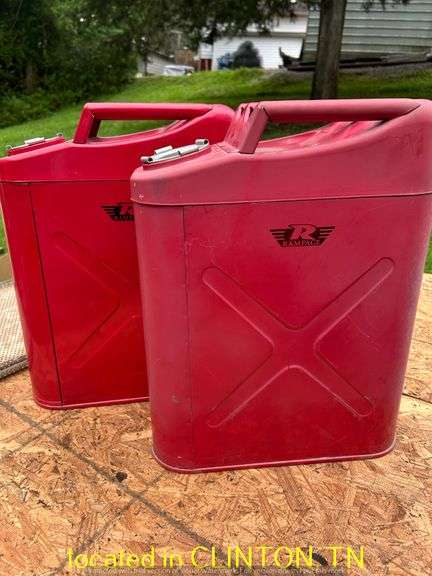 (2) RAMPAGE METAL GAS CANS