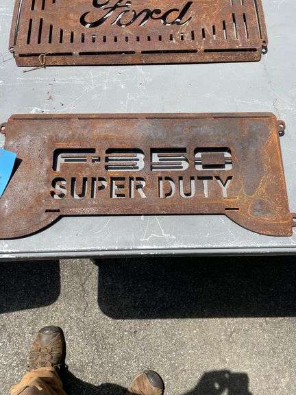 STEEL CUTOUT F350 SUPERDUTY 24"X11"