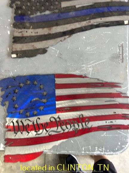 (2) AMERICAN FLAG CNC CUT 23"X13" WALL DÉCOR