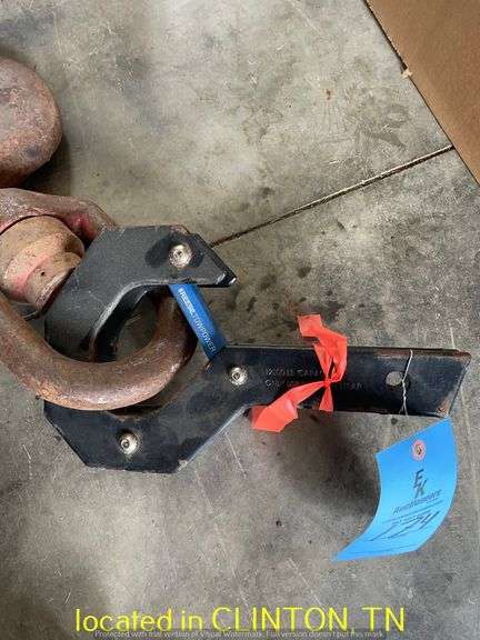 REESE TOWPOWER HOOK RECEIVER WITH SWIVEL HOOK