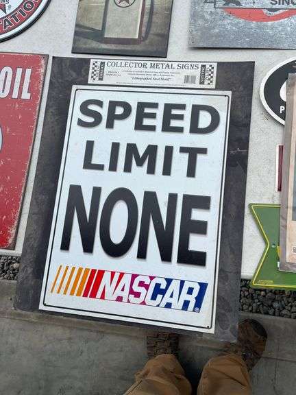 ADVERTISING SIGNS/LICENSE PLATES/STICKERS-TEXACO,JOHN DEERE, CHEVROLET