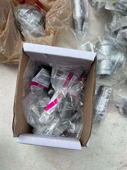 1/2" PLUMBING FITTINGS