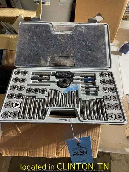 TAP & DIE SET IN CASE