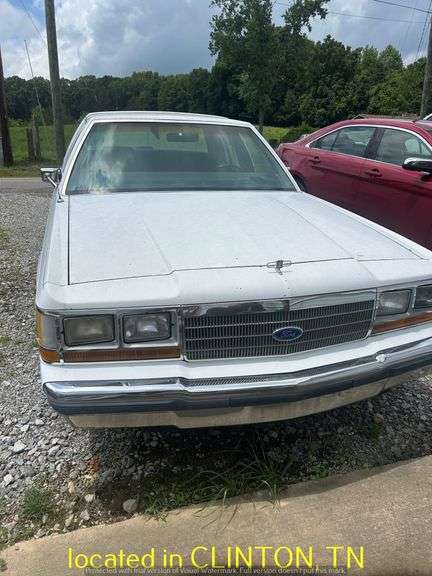 1989  FORD  Crown Victoria-NON RUNNER