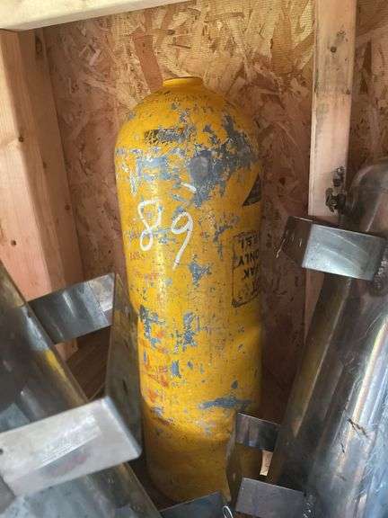 (2) STAINLESS AIR TANKS AND (1) SCUBA TANK