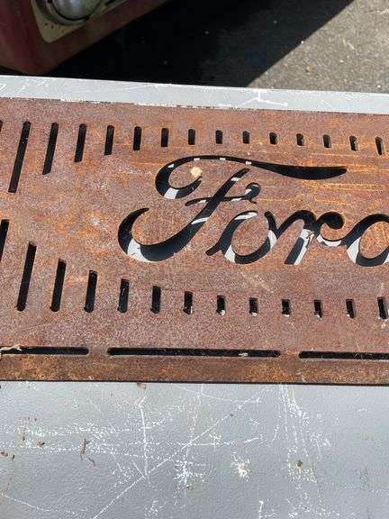 STEEL CUTOUT F350  24"X11"