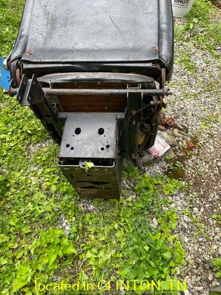 SEMI TRUCK SEAT