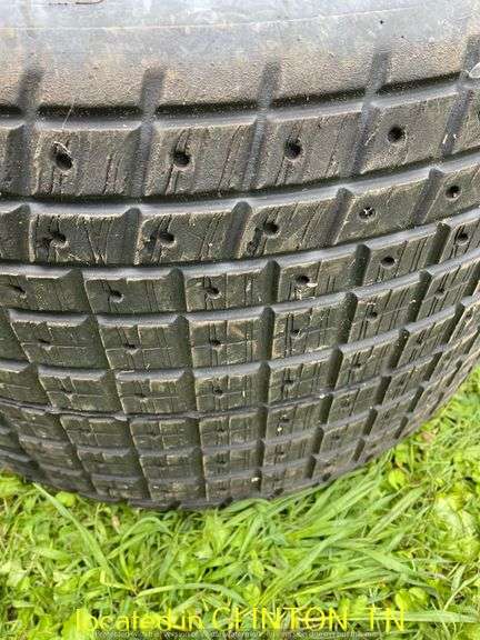 (2) HOOSIER 105/16.0-15 DIRT SLICKS WITH 8LUG RIMS