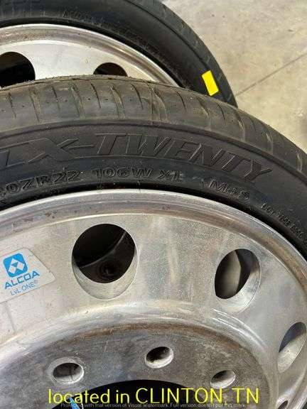 (2) 265/40R22 TIRES & 22.5 ALCOA ALUMINUM 10LUG WHEELS