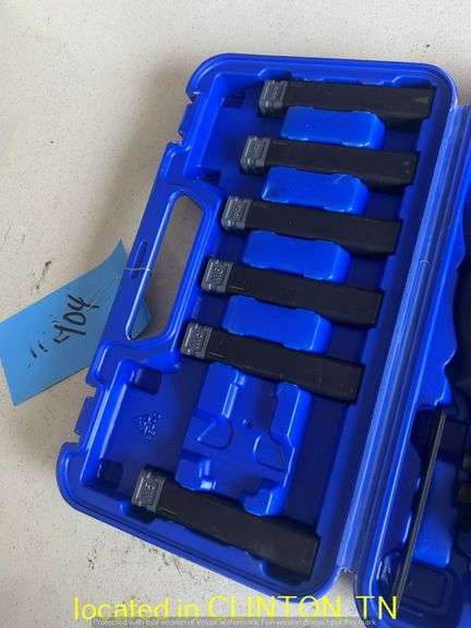 ASTRO COMBINATION RIVET NUT AND POP RIVET SETTER KIT-APPREARS TO BE UNUSED