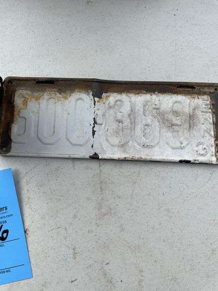 (3) TN 32 LICENSE PLATES