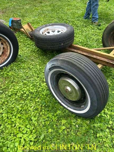 MOTORCYCLE TRAILER WITH SPARE TIRE