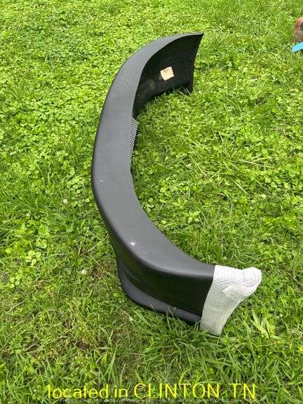 UNUSED 1994-2001 DODGE RAM  DURAFLEX PHANTOM FRONT BUMPER COVER