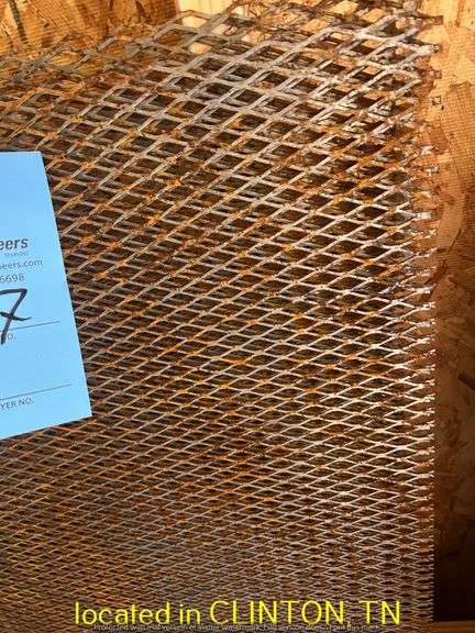(5) 48"X19" EXPANDABLE METAL PIECES