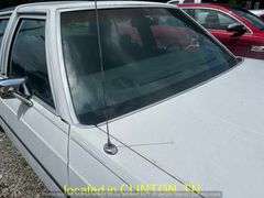 1989  FORD  Crown Victoria-NON RUNNER