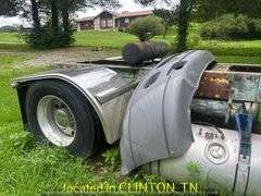 1975 PETERBILT 359-NON RUNNER