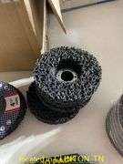 ASSORTED ANGLE GRINDER DISC