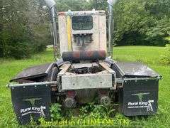 1975 PETERBILT 359-NON RUNNER