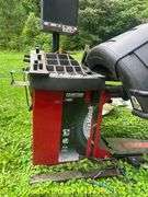 HUNTER QUICK MATCH TIRE BALANCER-UNTESTED, OPERATION UNKNOWN