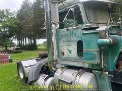 1975 PETERBILT 359-NON RUNNER