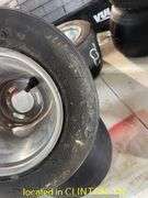 (QTY4) SLICKS