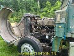 1975 PETERBILT 359-NON RUNNER