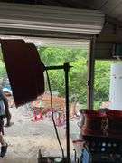 TALL SHOP LIGHT --WORKING