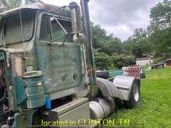 1975 PETERBILT 359-NON RUNNER